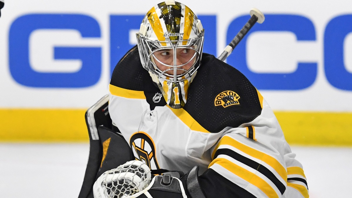 Boston Bruins goaltender Jeremy Swayman