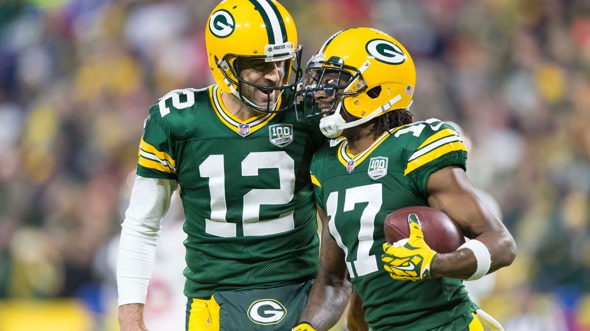 Green Bay Packers quarterback Aaron Rodgers, receiver Davante Adams
