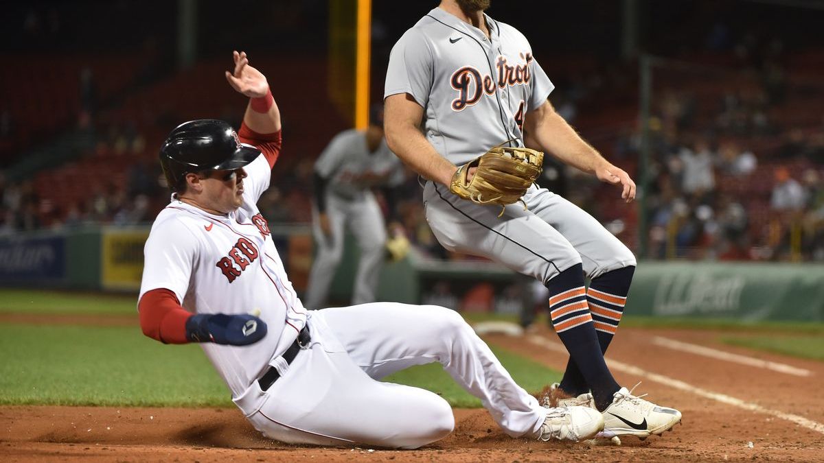Boston Red Sox outfielder Hunter Renfroe, Detroit Tigers' Daniel Norris