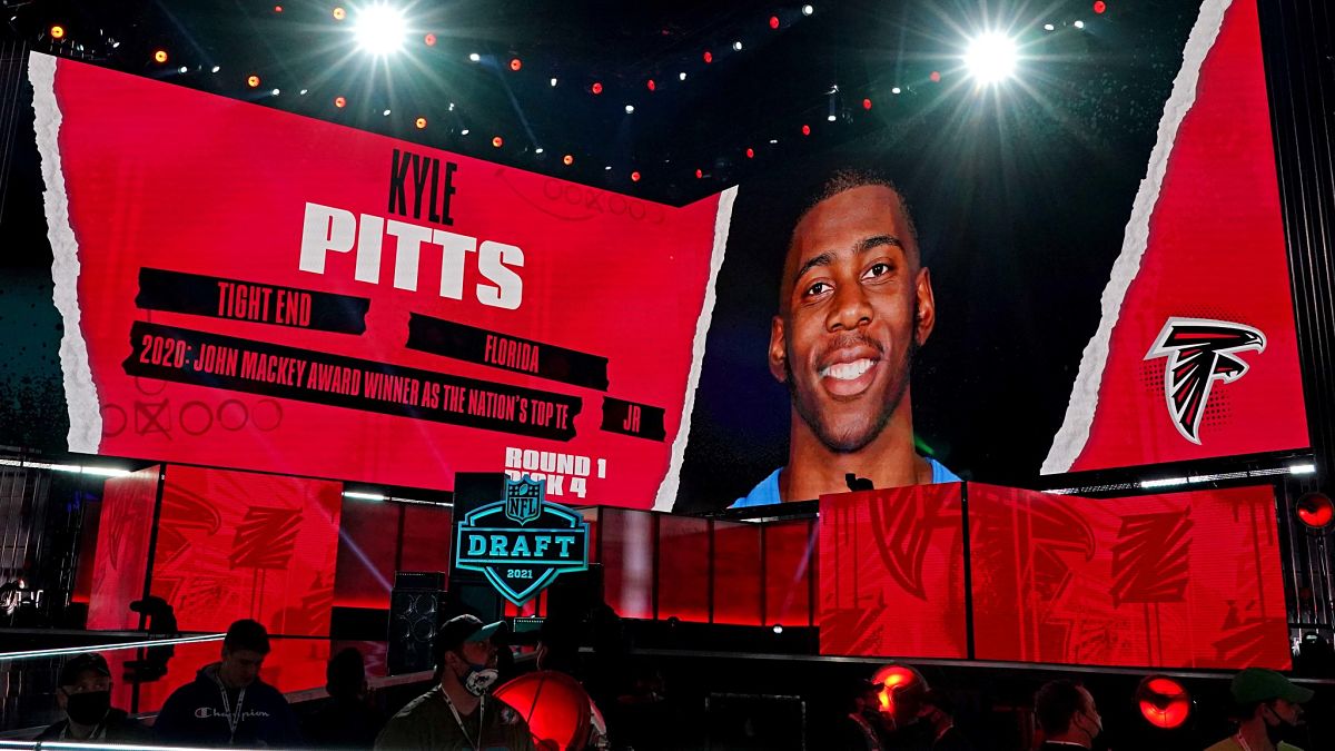 Atlanta Falcons tight end Kyle Pitts