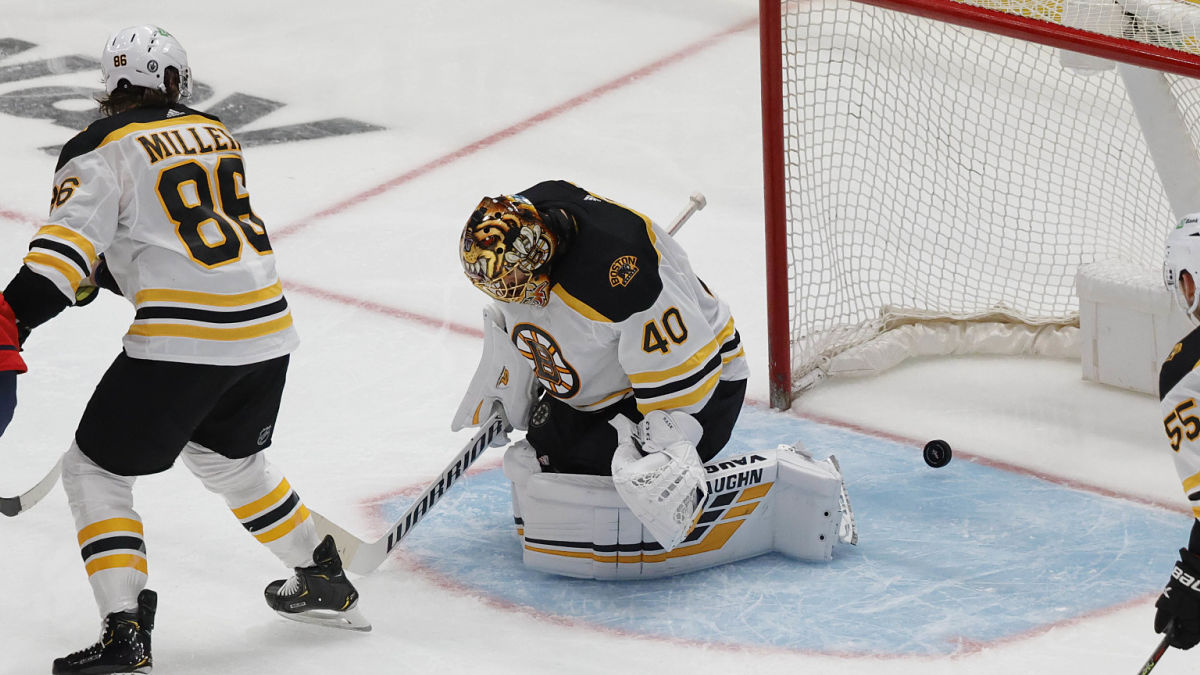 Boston Bruins goalie Tuukka Rask