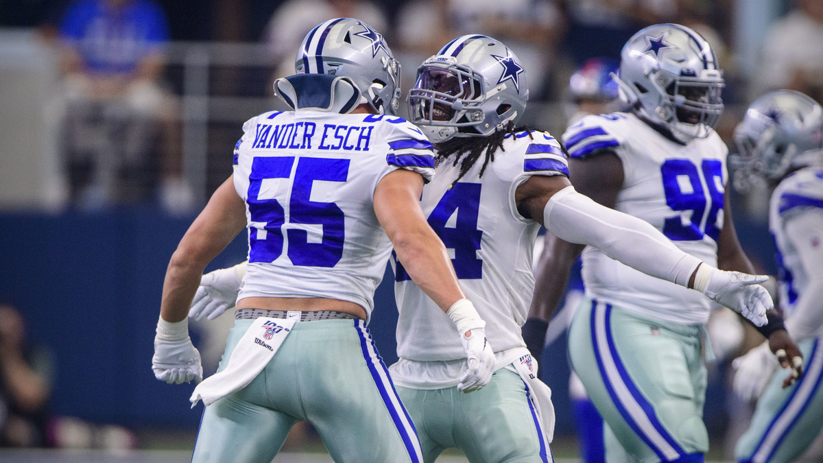 Dallas Cowboys linebackers Leighton Vander Esch, Jaylon Smith