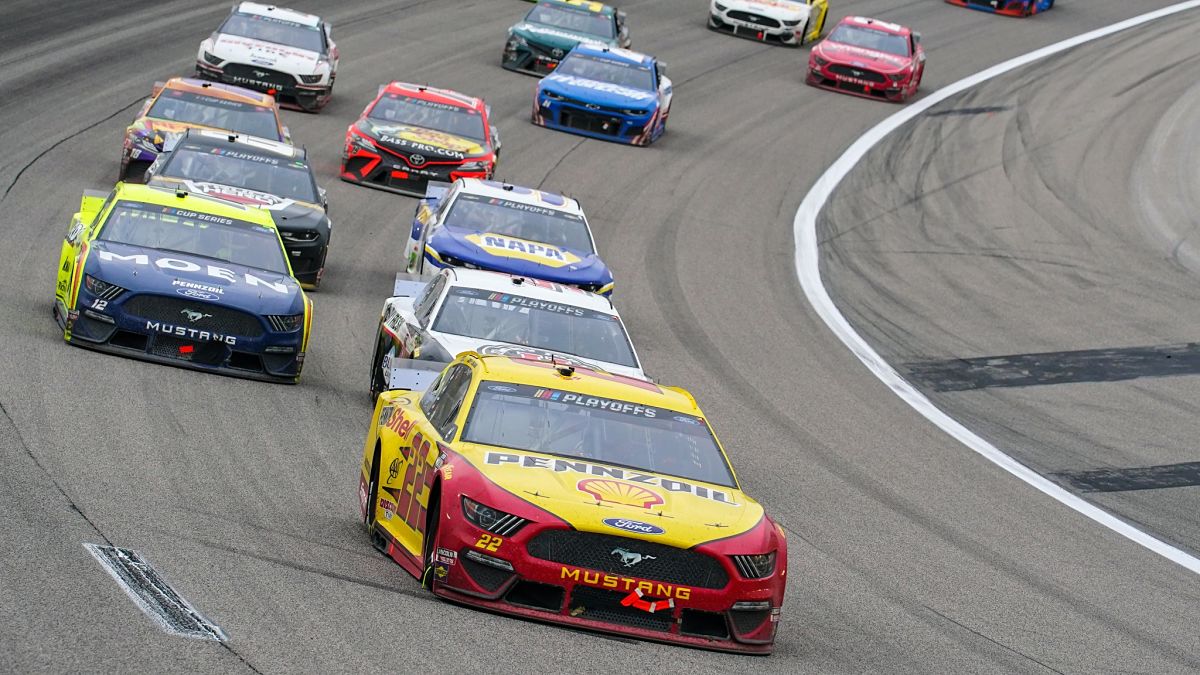 NASCAR drivers at Kansas Speedway
