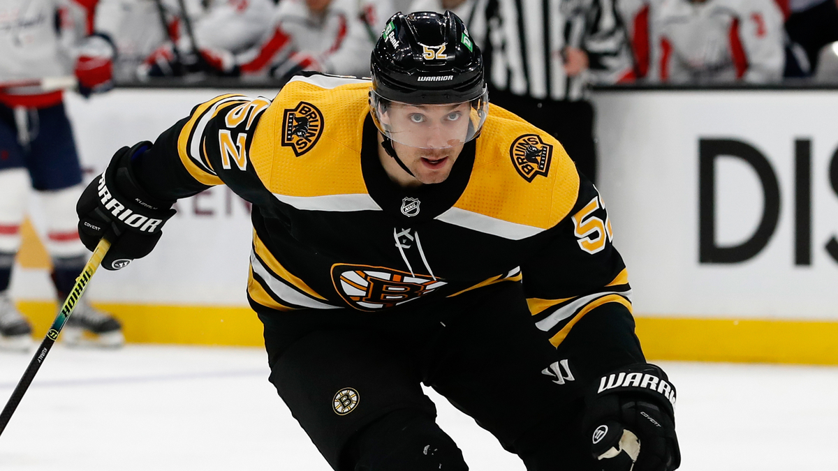 Boston Bruins center Sean Kuraly