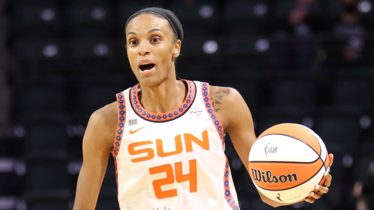 CT Sun guard DeWanna Bonner