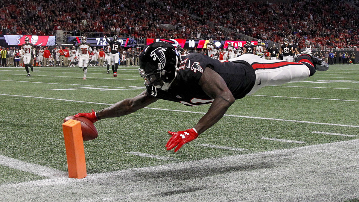 Tennessee Titans wide receiver Julio Jones