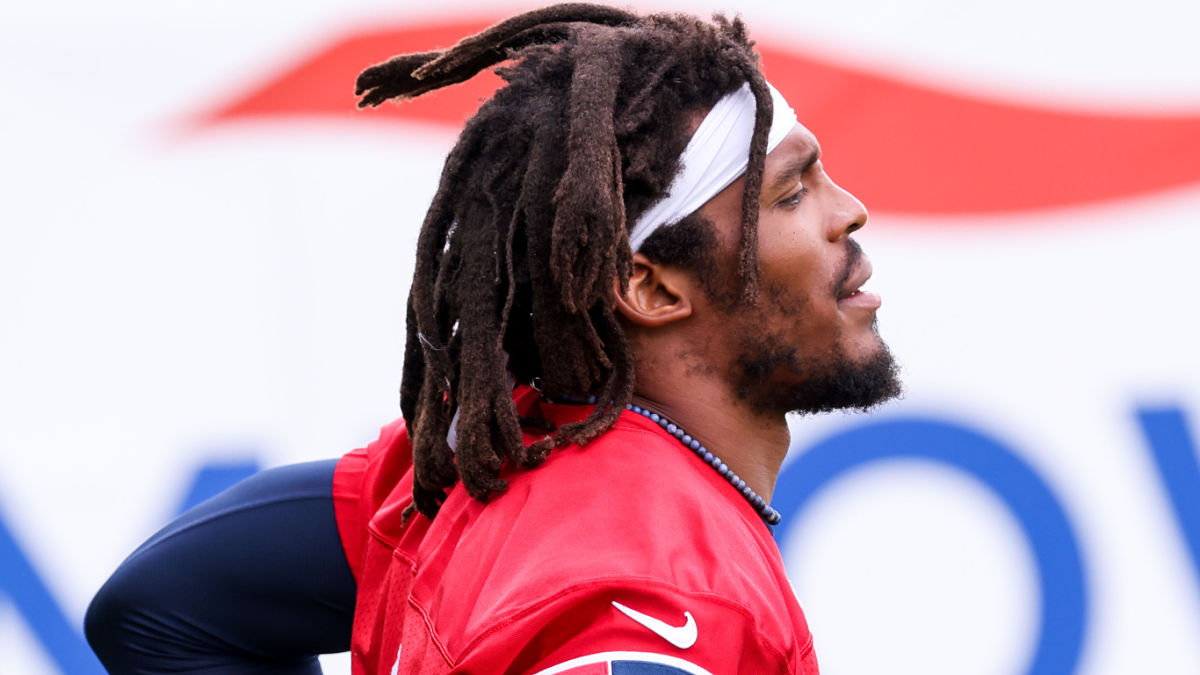 New England Patriots quarterback Cam Newton