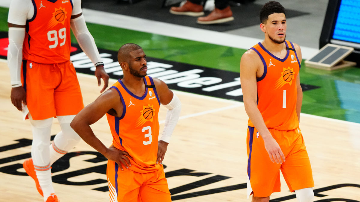 Phoenix Suns guards Chris Paul and Devin Booker