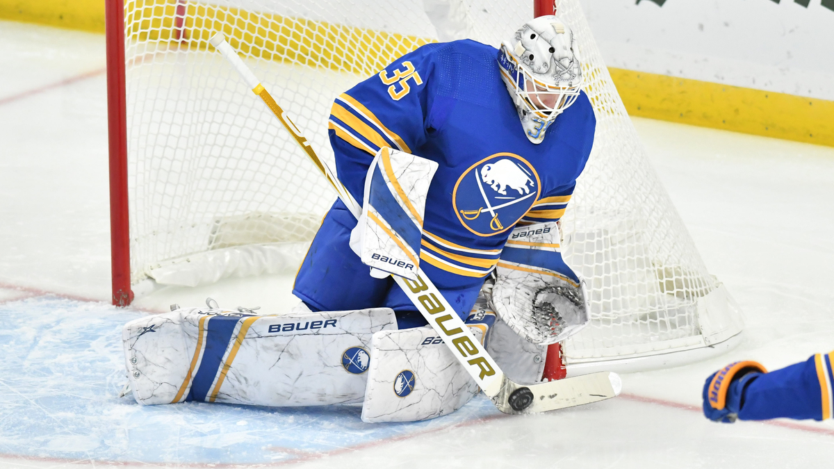 Boston Bruins goalie Linus Ullmark