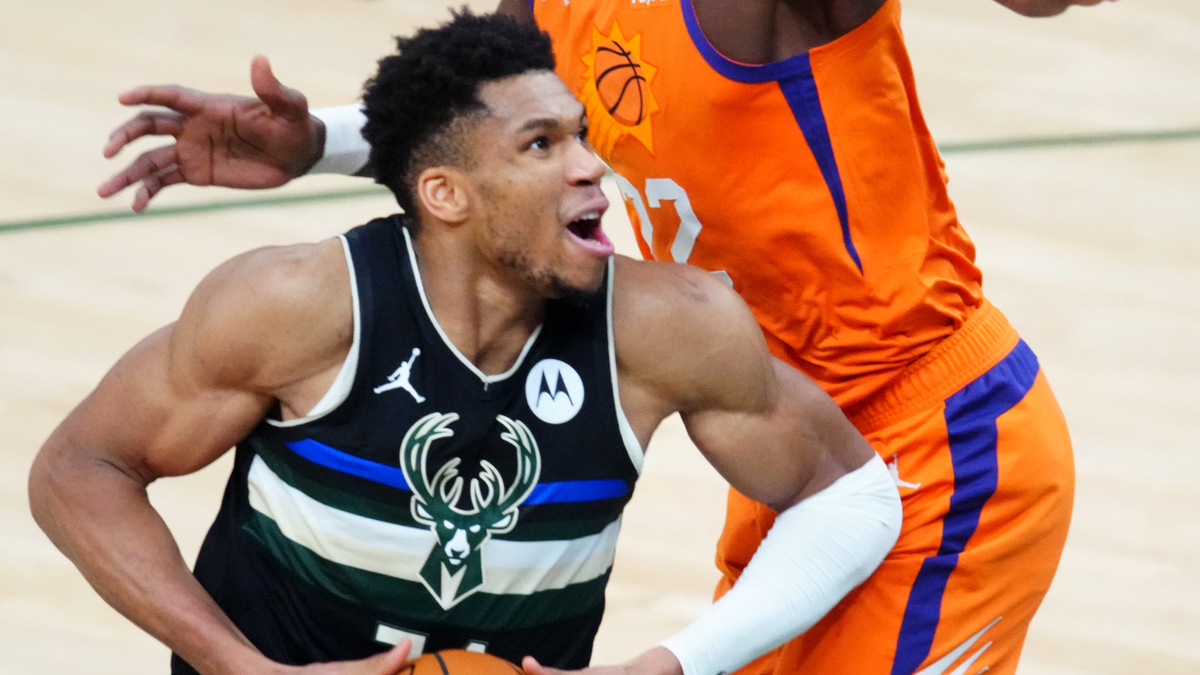 Milwaukee Bucks forward Giannis Antetokounmpo