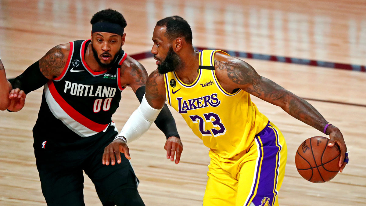 Los Angeles Lakers forwards Carmelo Anthony and LeBron James