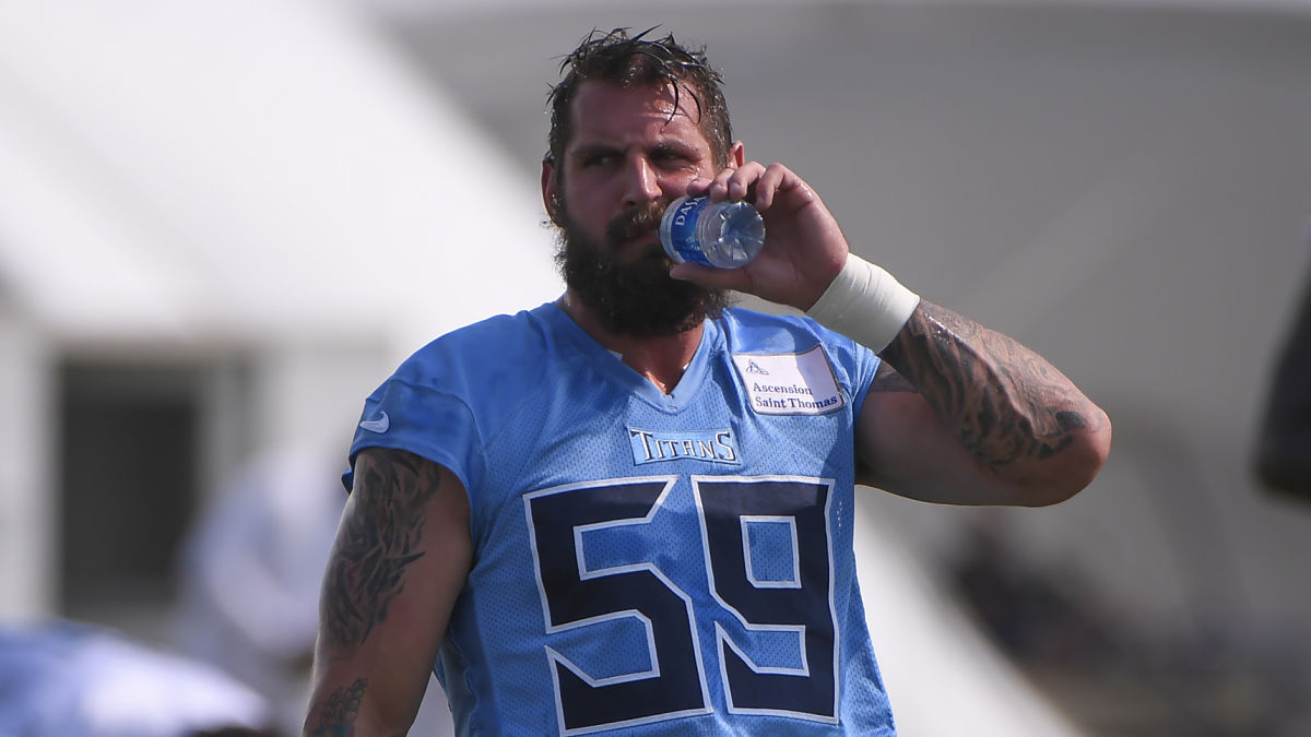 Former Tennessee Titans edge rusher John Simon