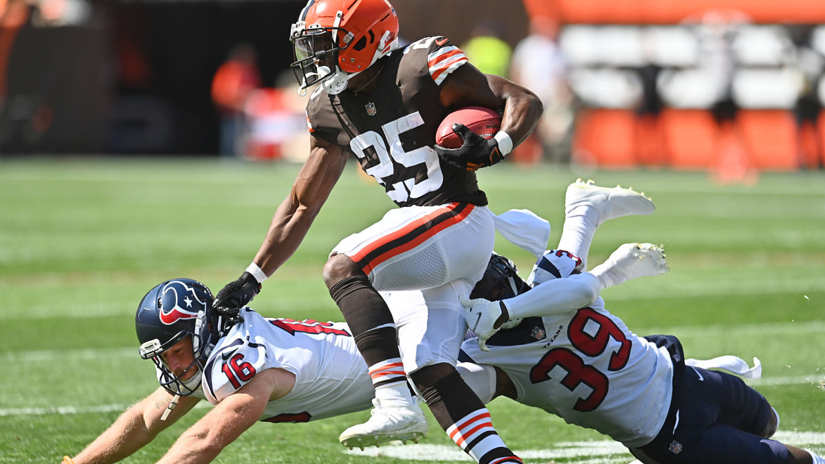 Cleveland Browns running back Demetric Felton