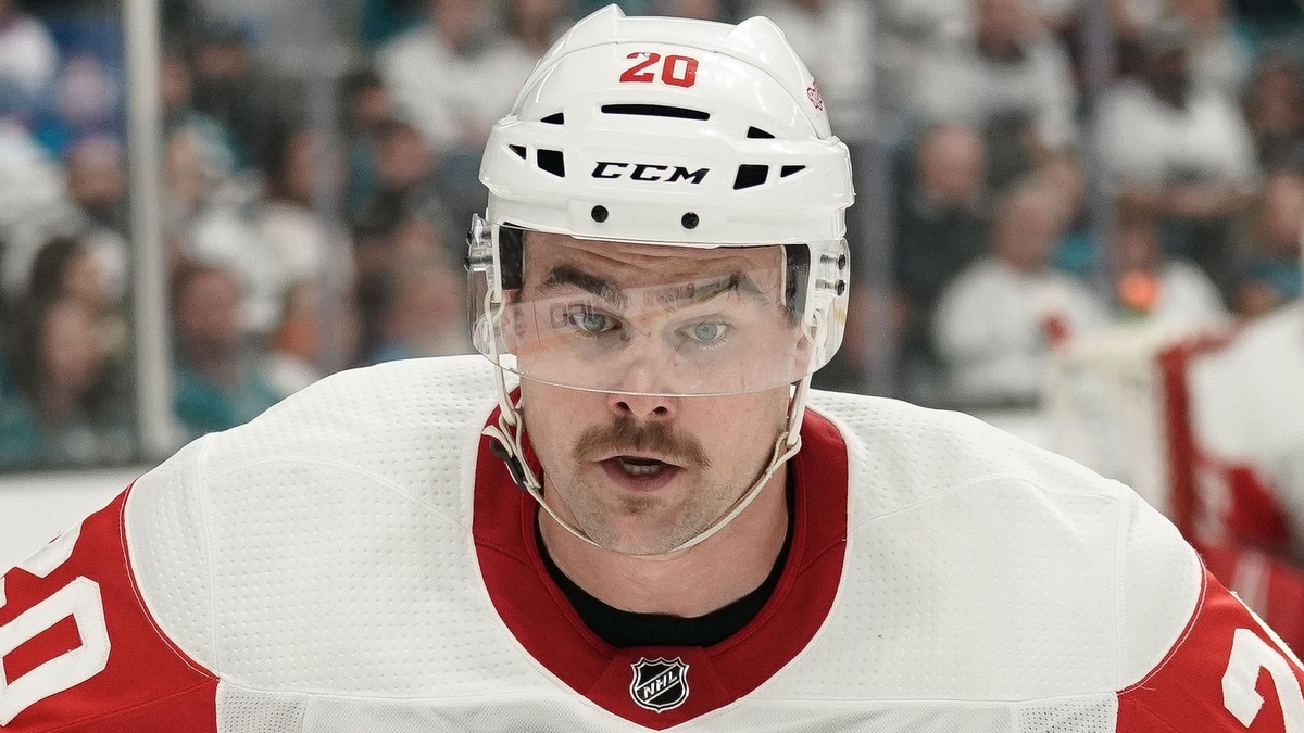 Washington Capitals forward Dylan McIlrath
