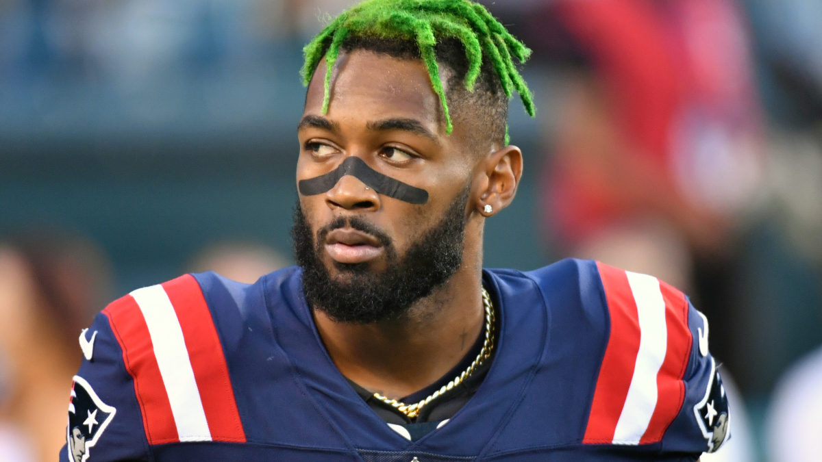 New England Patriots cornerback Jalen Mills