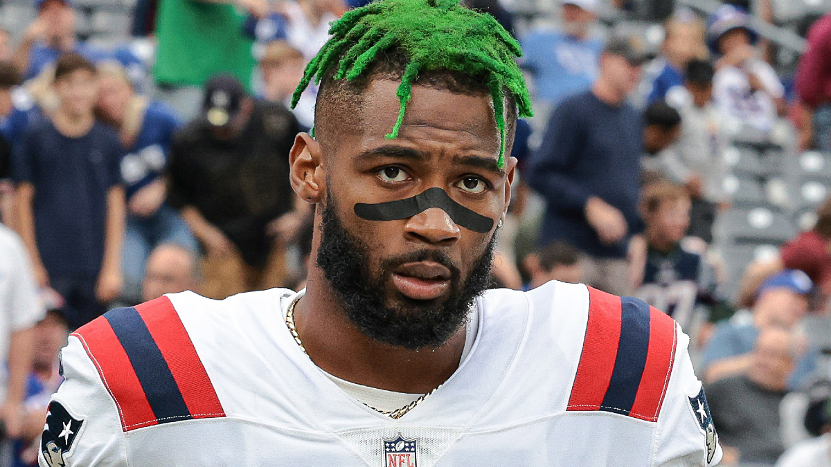 New England Patriots cornerback Jalen Mills