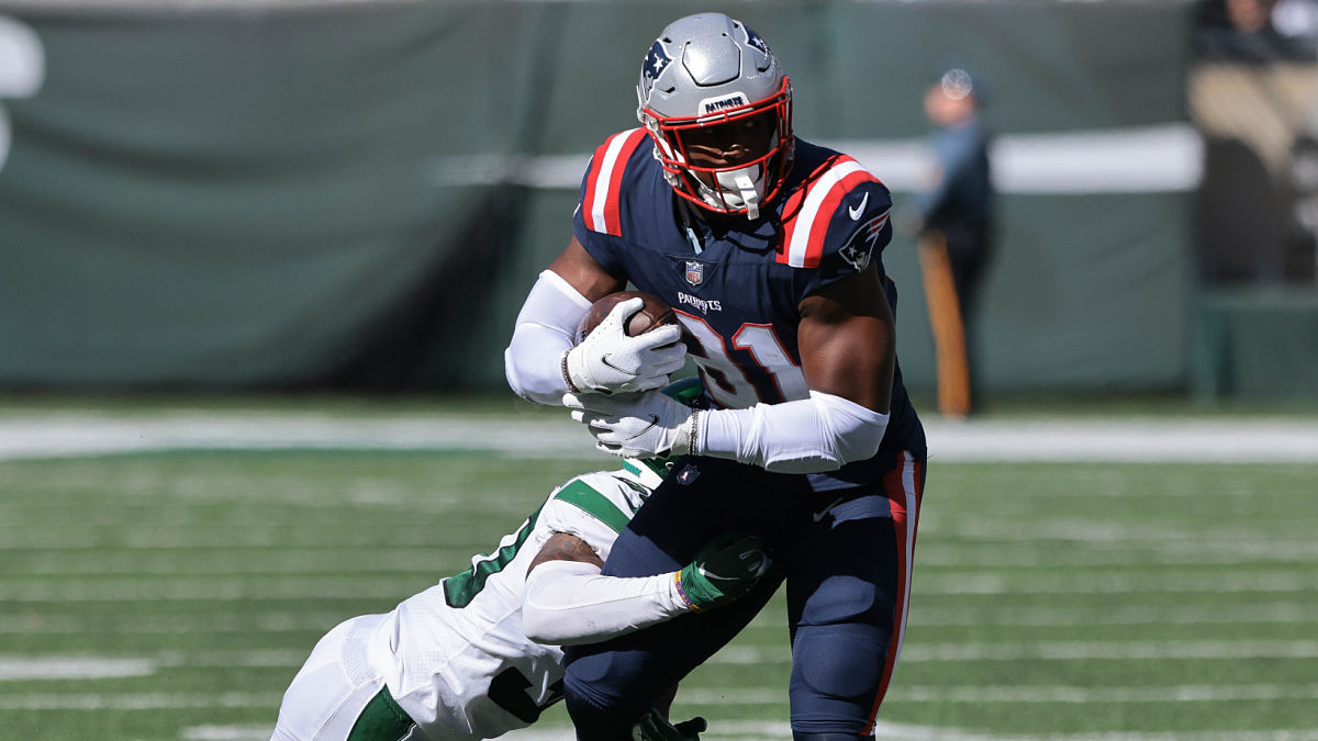 New England Patriots tight end Jonnu Smith