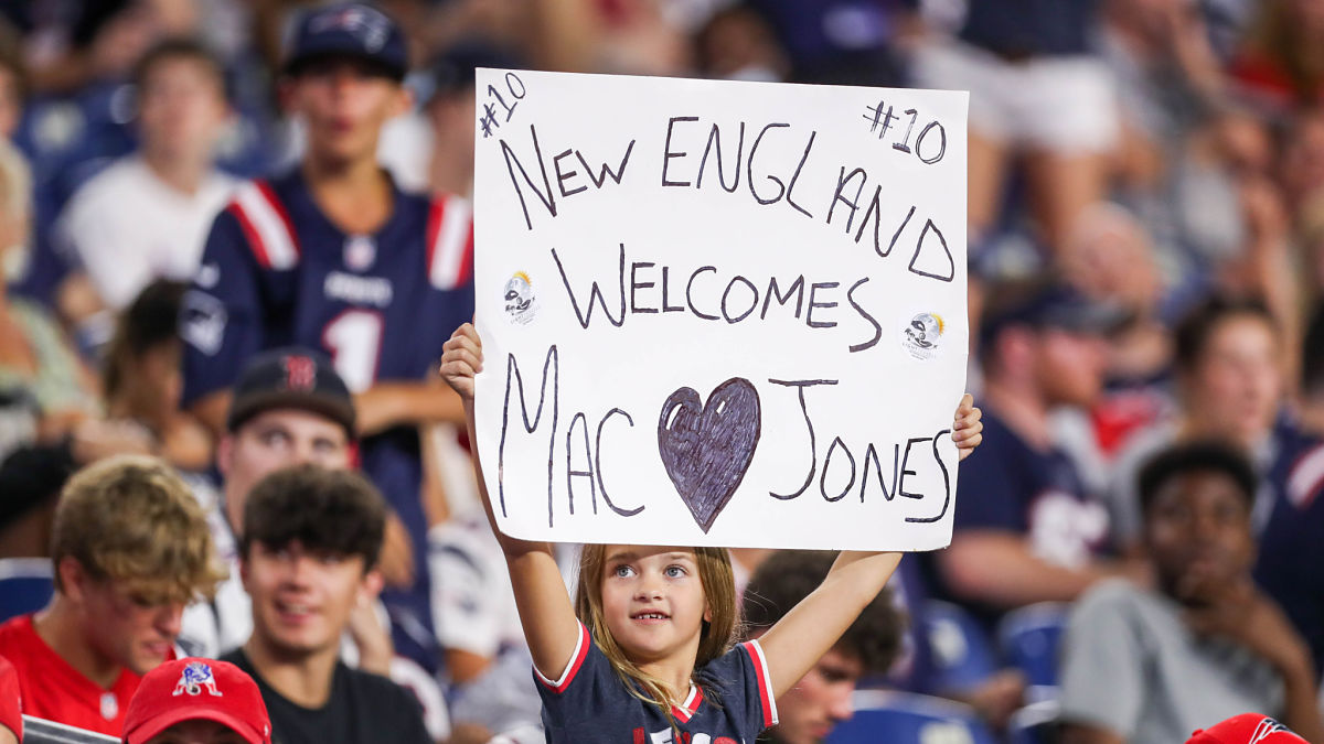 New England Patriots quarterback Mac Jones