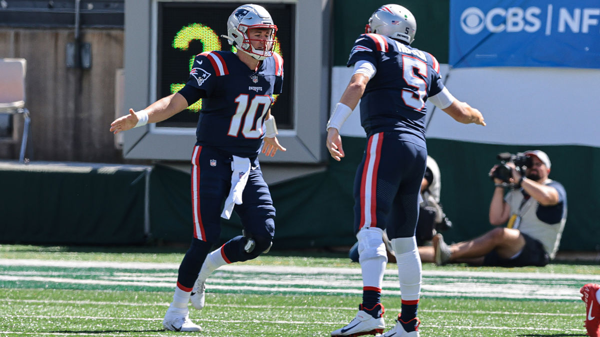 New England Patriots quarterbacks Mac Jones and Brian Hoyer