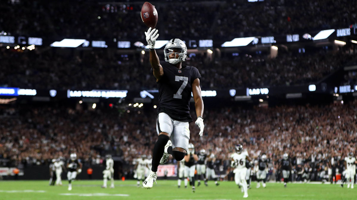 Las Vegas Raiders wide receiver Zay Jones