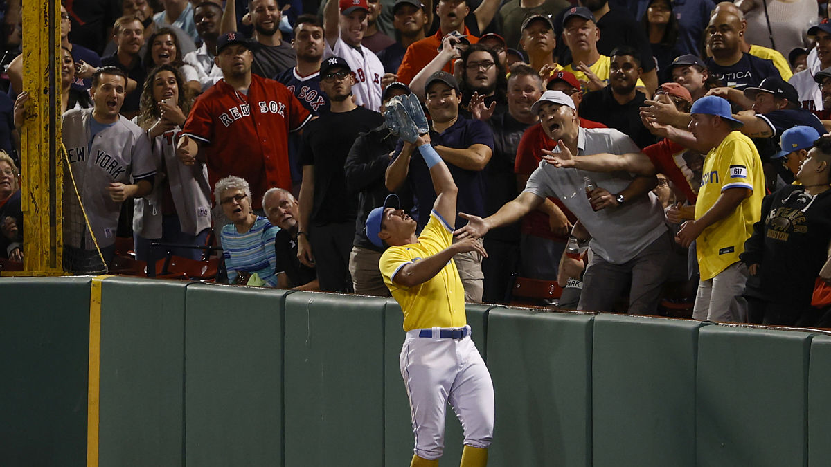 Boston Red Sox outfielder Hunter Renfroe