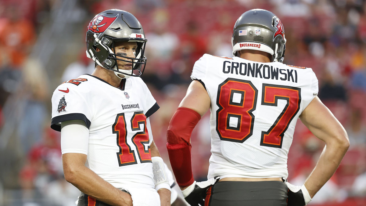 Tampa Bay Buccaneers quarterback Tom Brady, tight end Rob Gronkowski