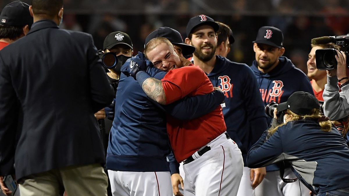Houston Astros catcher Christian Vázquez, Boston Red Sox manager Alex Cora
