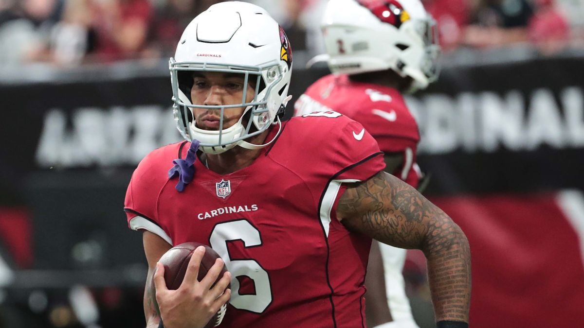 Arizona Cardinals running back James Conner