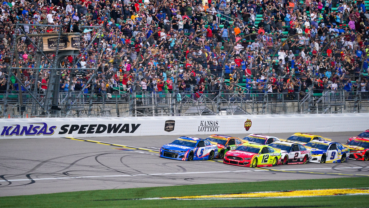 NASCAR Cup Series drivers kyle Larson and Ryan Blaney