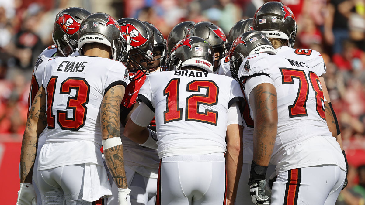 Tampa Bay Buccaneers wide receiver Mike Evans and quarterback Tom Brady