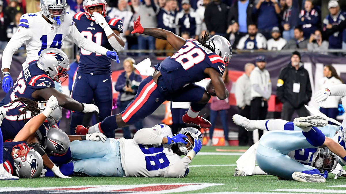 New England Patriots running back Rhamondre Stevenson