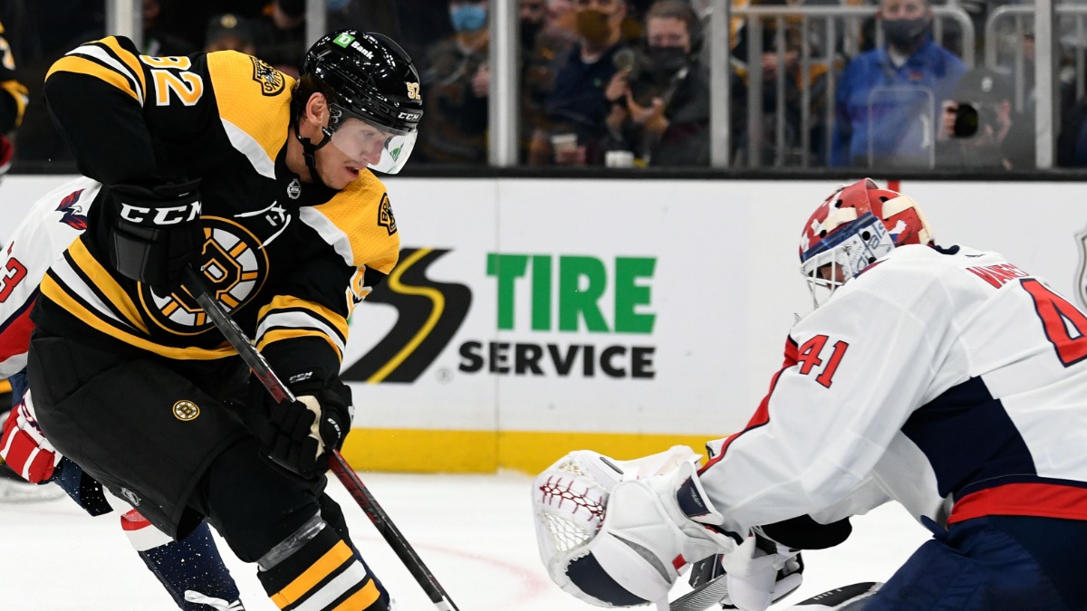 Boston Bruins Forward Tomas Nosek