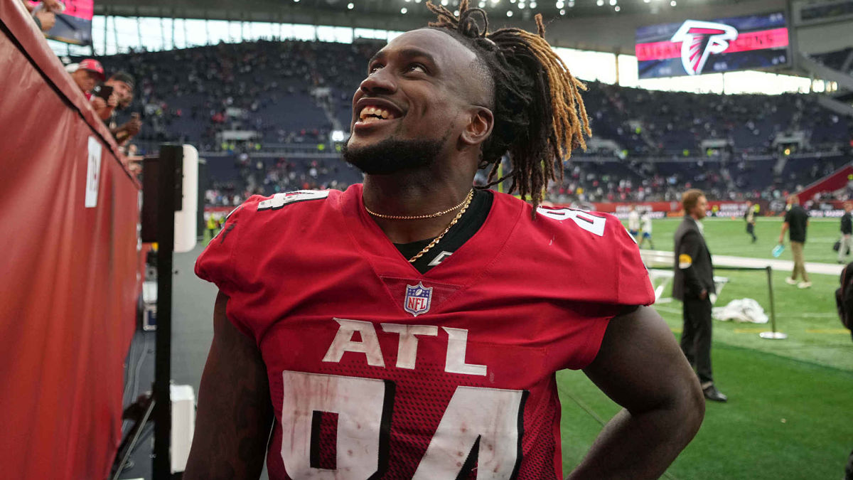 Former Patriots player Cordarrelle Patterson