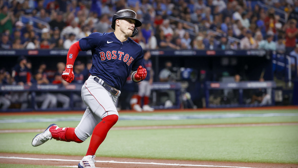 Boston Red Sox center fielder Enrique Hernandez