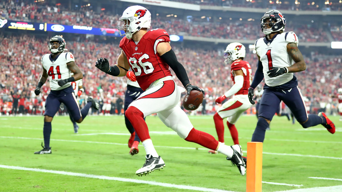 Arizona Cardinals tight end Zach Ertz