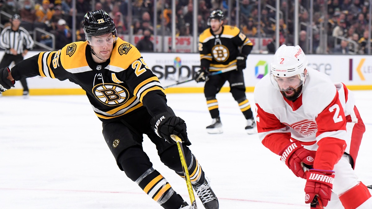 Bruins defenseman Brandon Carlo