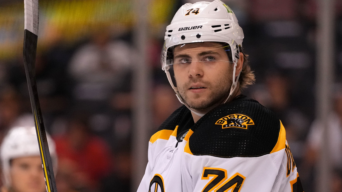 Boston Bruins winger Jake DeBrusk