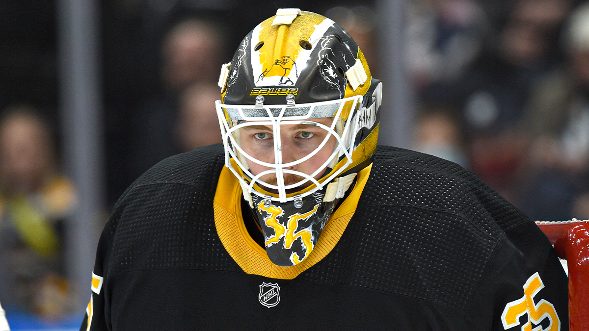 Boston Bruins goaltender Linus Ullmark