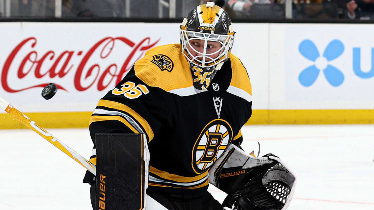 Boston Bruins goaltender Linus Ullmark