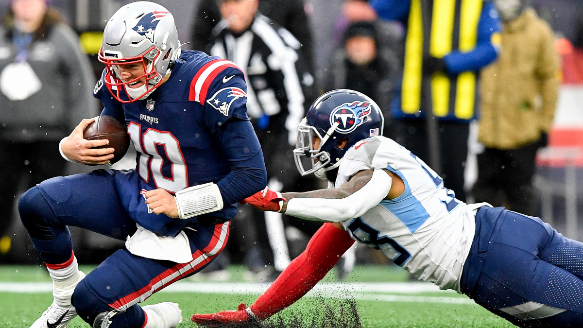 Patriots quarterback Mac Jones