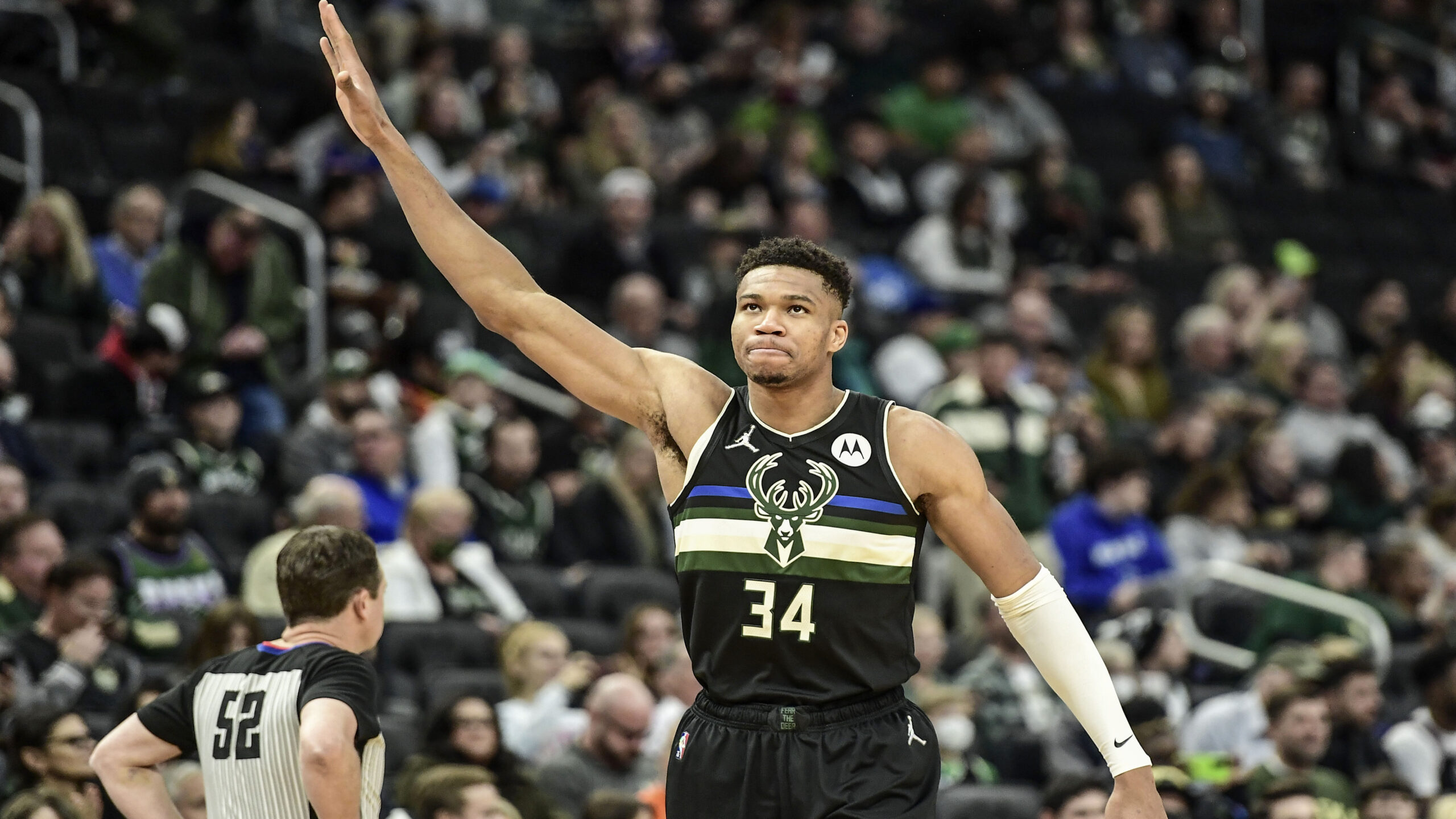 NBA: New York Knicks at Milwaukee Bucks