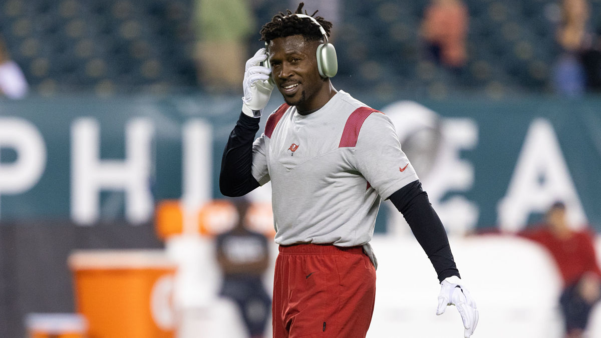 Tampa Bay Buccaneers wide receiver Antonio Brown