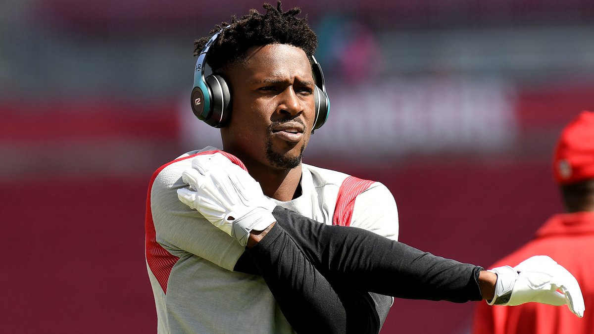 Tampa Bay Buccaneers wide receiver Antonio Brown