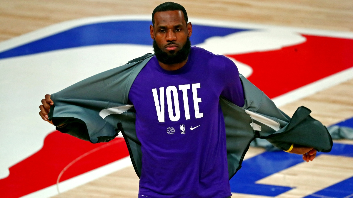 Los Angeles Lakers forward LeBron James