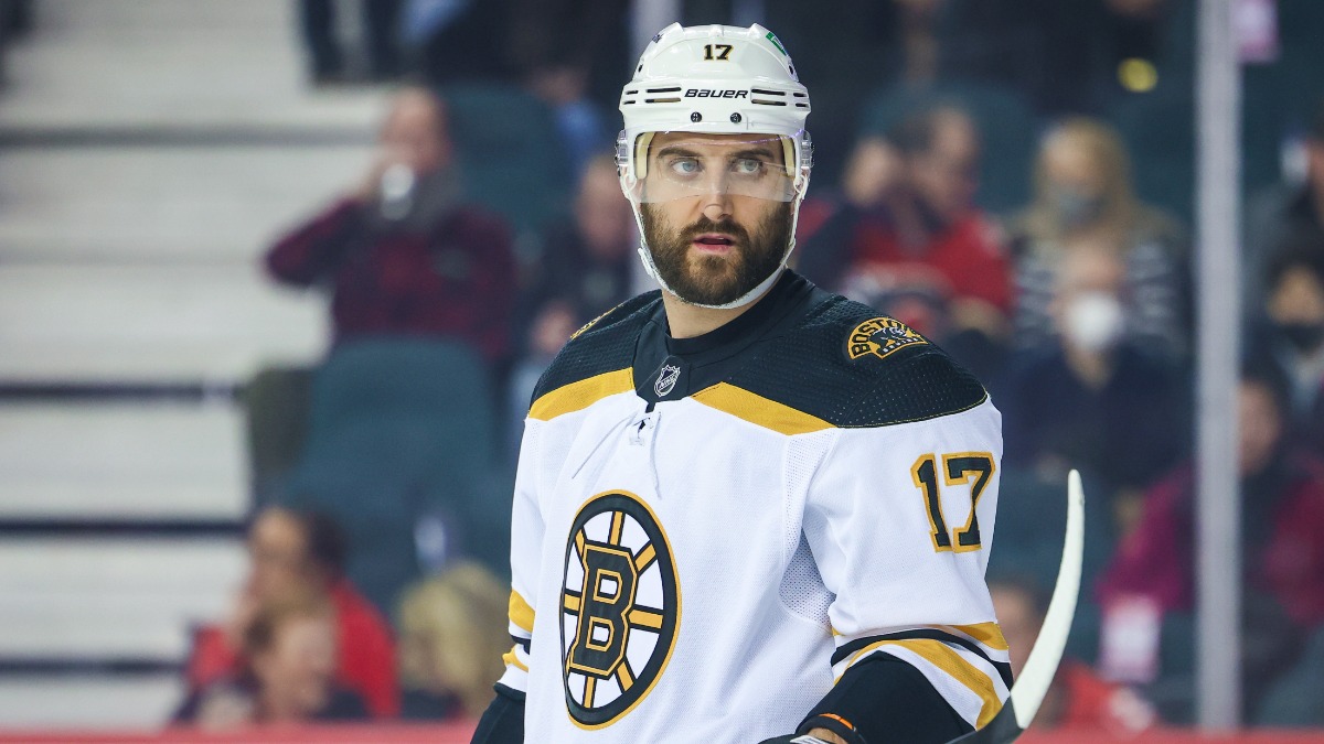 Boston Bruins winger Nick Foligno