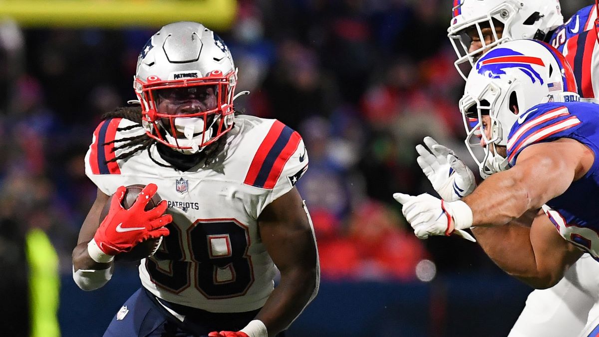 New England Patriots running back Rhamondre Stevenson