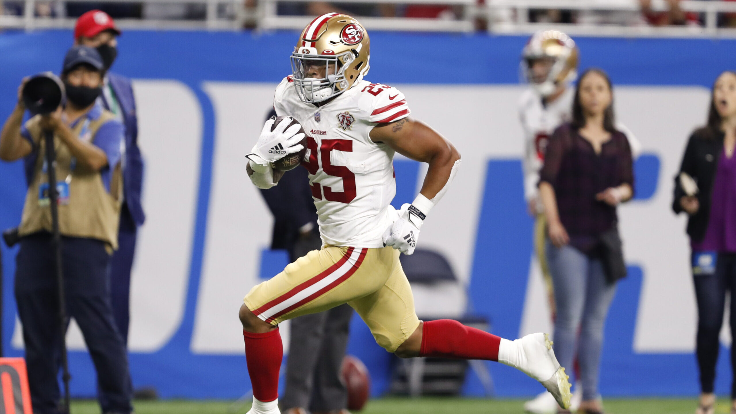 NFL: San Francisco 49ers at Detroit Lions