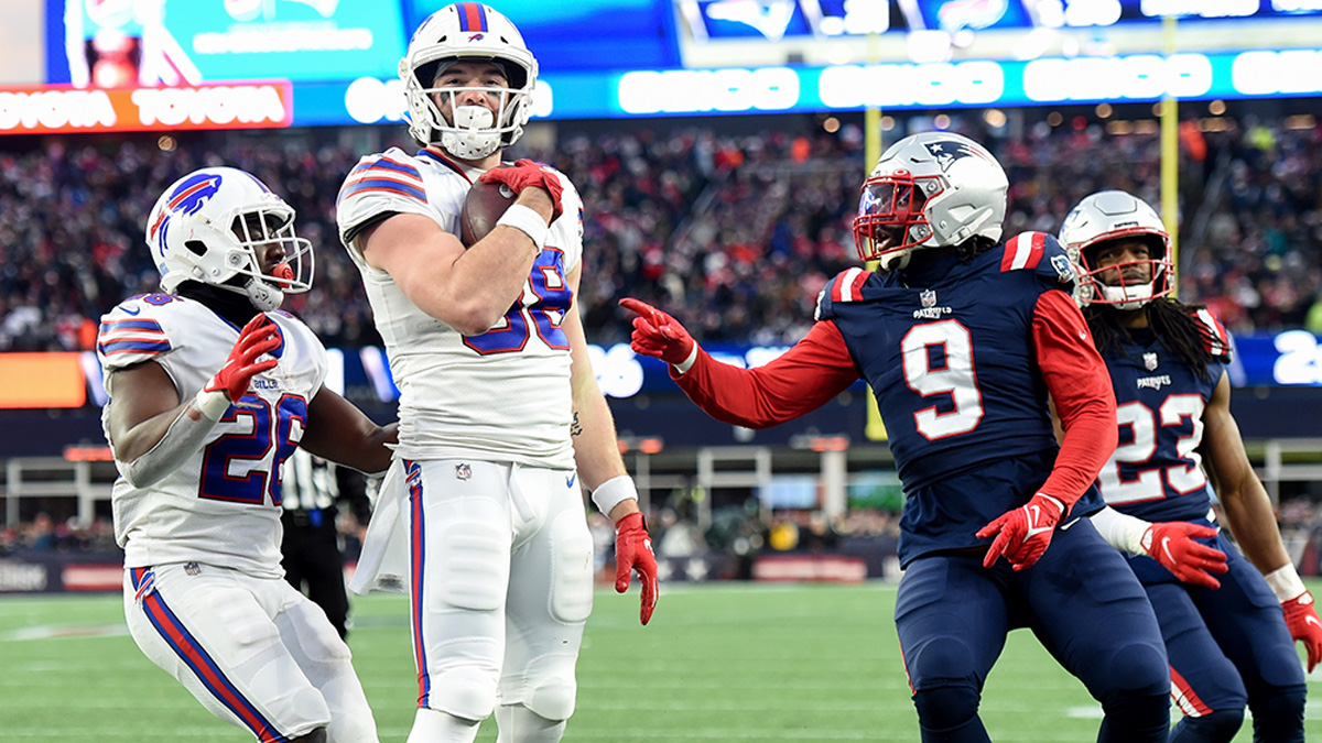 Buffalo Bills tight end Dawson Knox