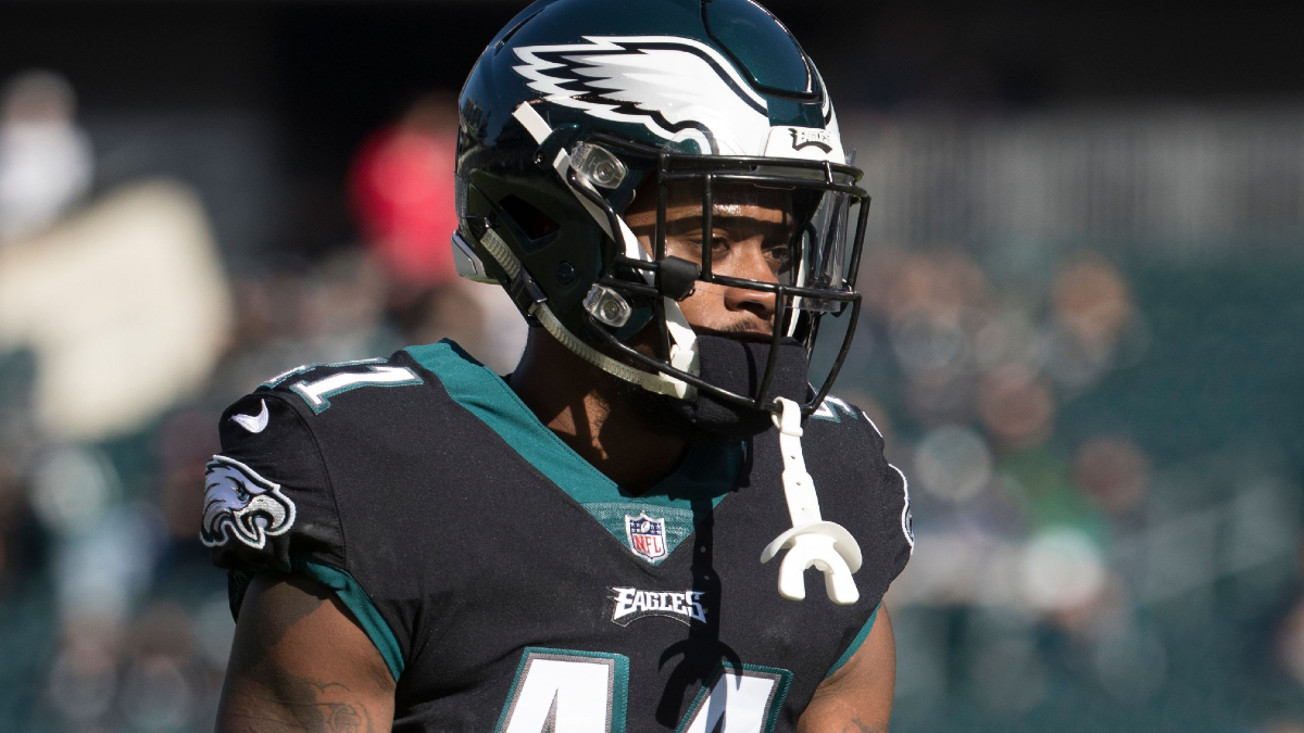 New England Patriots cornerback De'Vante Bausby