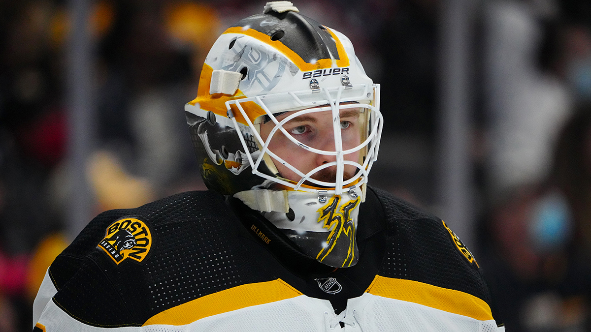 Boston Bruins goaltender Linus Ullmark